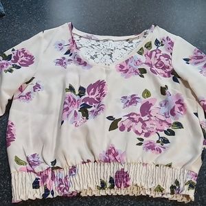 Banded beautiful blouse with flowing sleeves and lace v in back